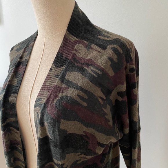 Sanctuary Relaxed Camo Sweater (XS) - Picture 5 of 11
